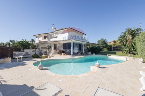 casa indipendente in vendita a Terrasini in zona Città del Mare/Perla del Golfo
