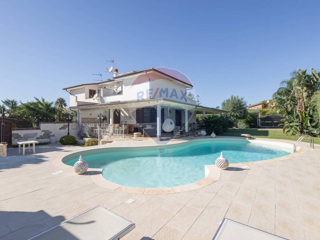 casa indipendente in vendita a Terrasini in zona Città del Mare/Perla del Golfo