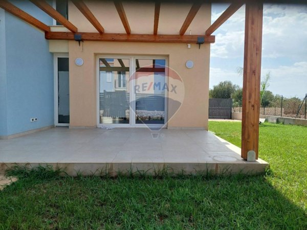 casa indipendente in vendita a Terrasini in zona Cala Rossa