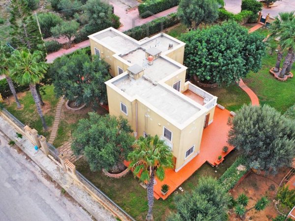 casa indipendente in vendita a Terrasini