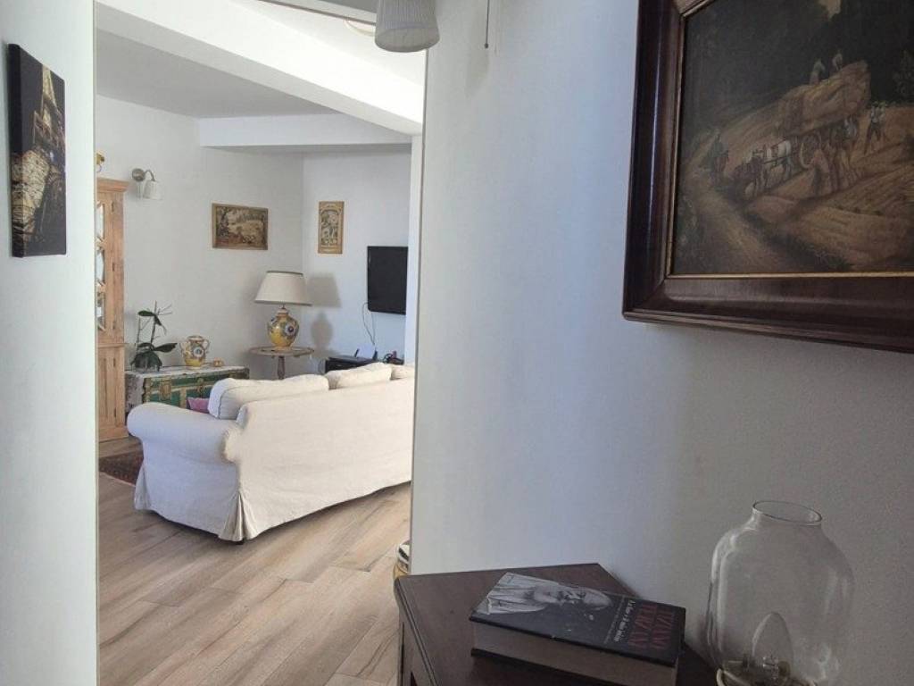 appartamento in vendita a Terrasini in zona Cala Rossa