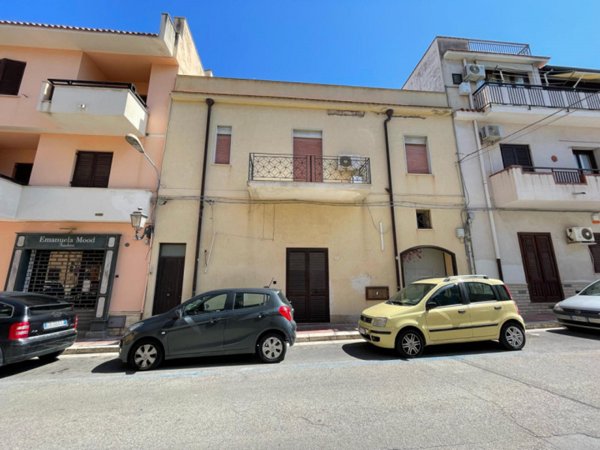 casa indipendente in vendita a Terrasini