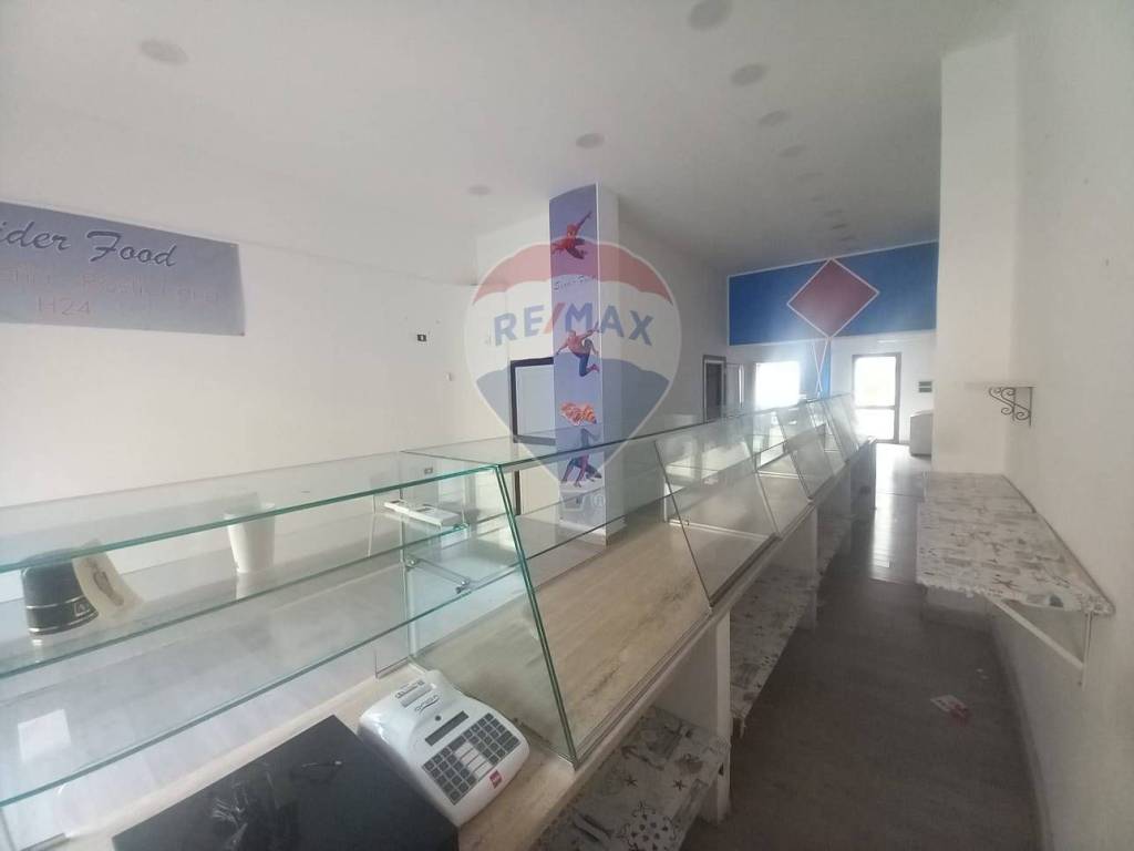 negozio in vendita a Terrasini
