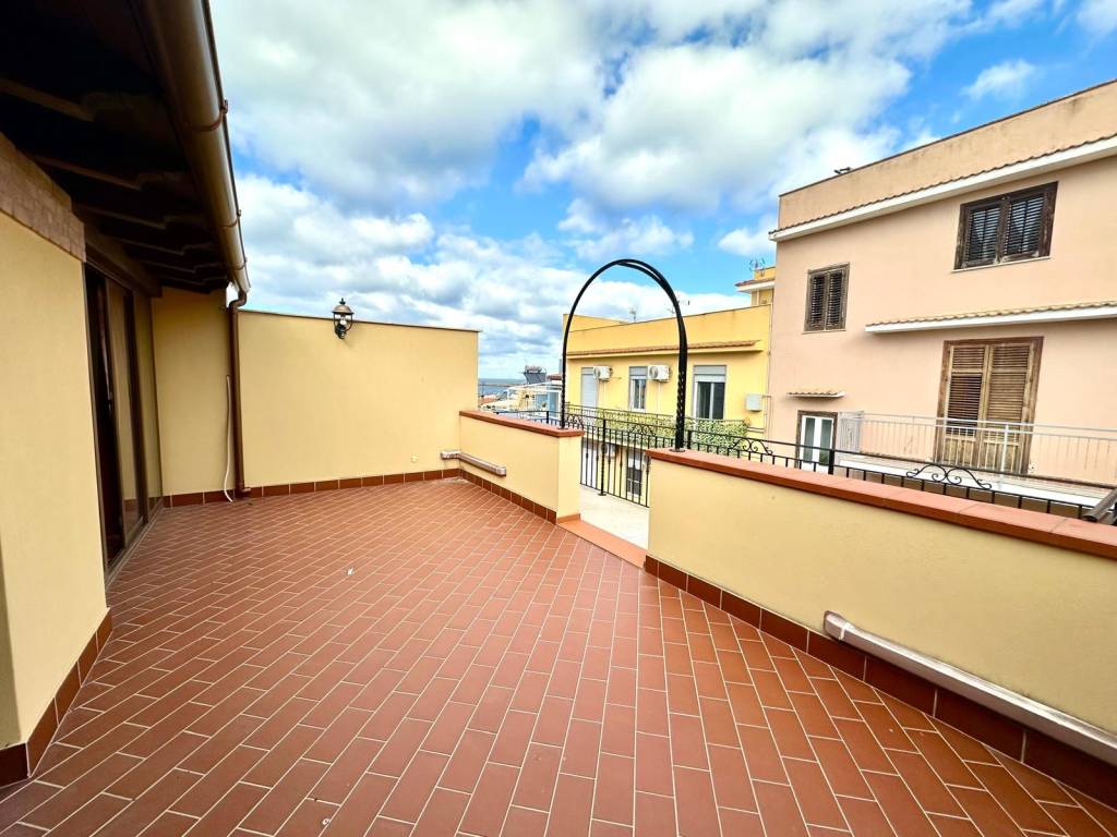 casa indipendente in vendita a Terrasini