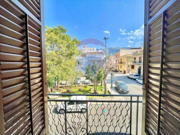 casa indipendente in vendita a Terrasini