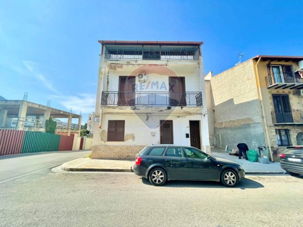 casa indipendente in vendita a Terrasini