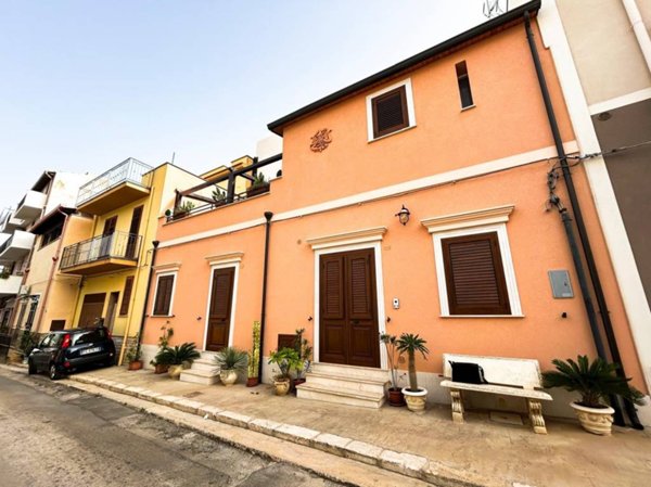 casa indipendente in vendita a Terrasini