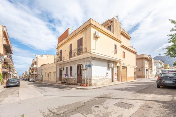 casa indipendente in vendita a Terrasini in zona Città del Mare/Perla del Golfo