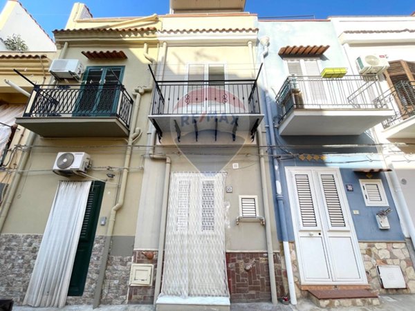 casa indipendente in vendita a Terrasini