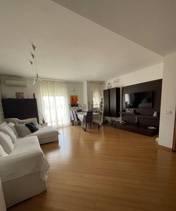 appartamento in vendita a Terrasini in zona Cala Rossa