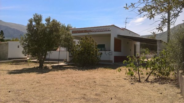 casa indipendente in vendita a Terrasini