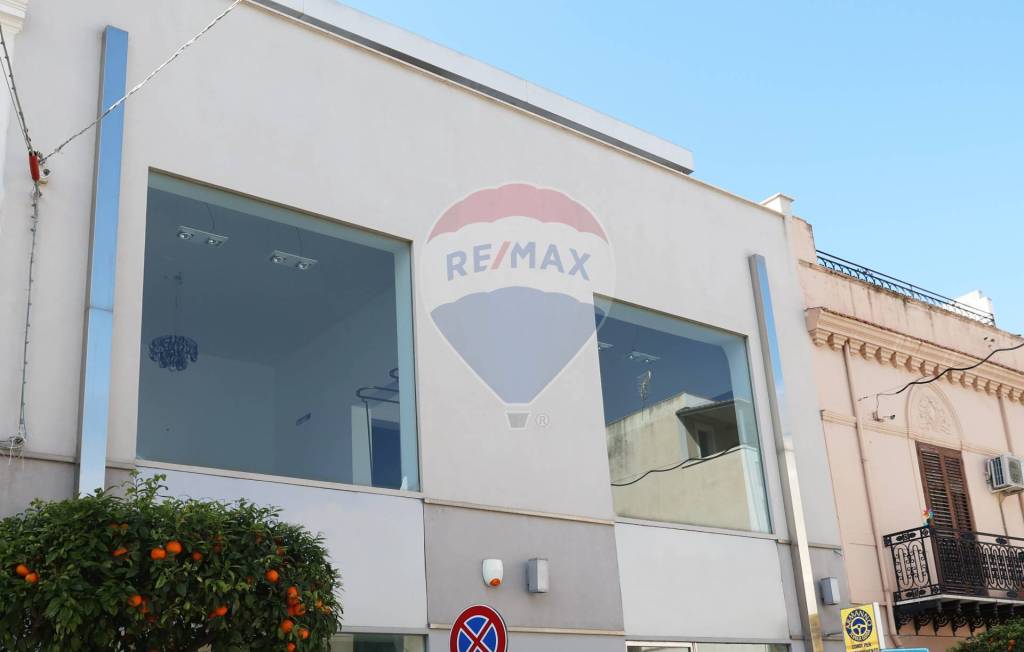 negozio in vendita a Terrasini
