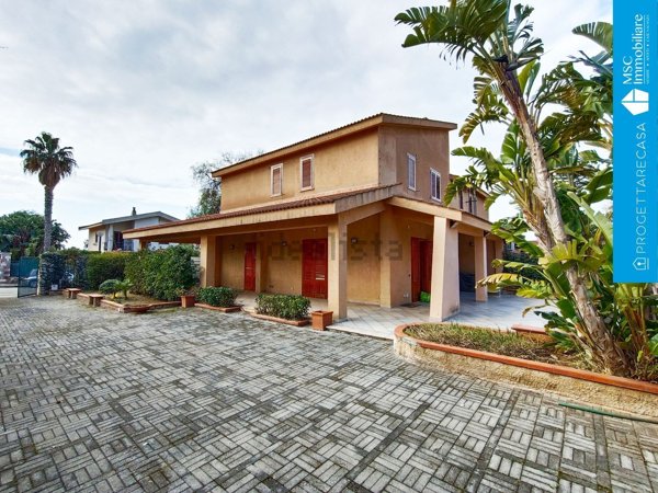 casa indipendente in vendita a Terrasini