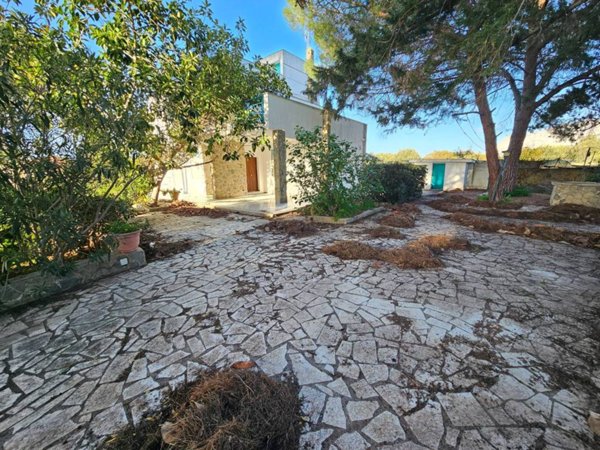 casa indipendente in vendita a Terrasini