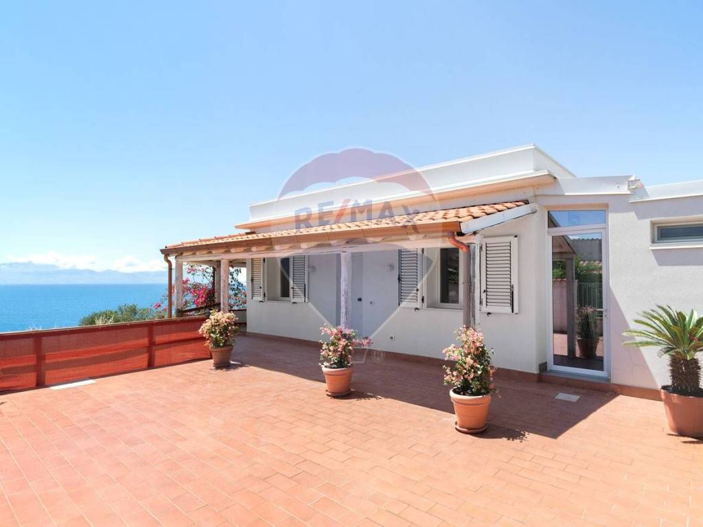 casa indipendente in vendita a Terrasini