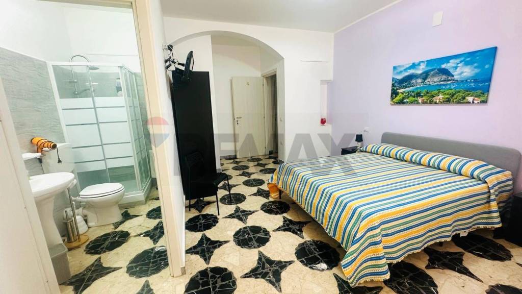 negozio in vendita a Terrasini