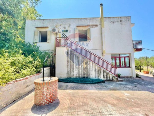 casa indipendente in vendita a Terrasini in zona Città del Mare/Perla del Golfo