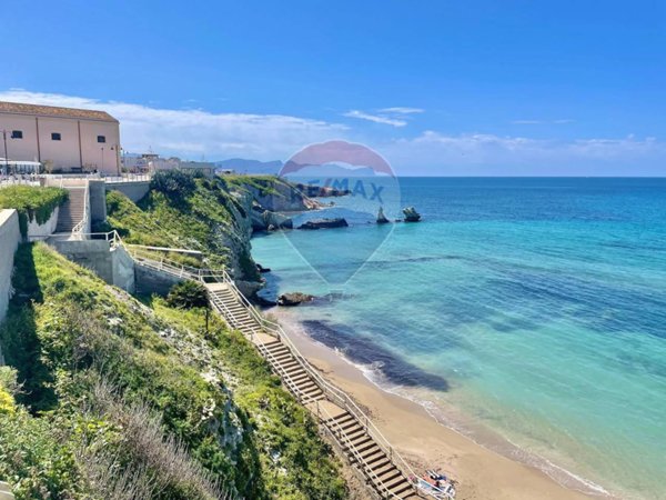 casa indipendente in vendita a Terrasini