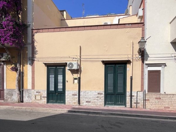 casa indipendente in vendita a Terrasini