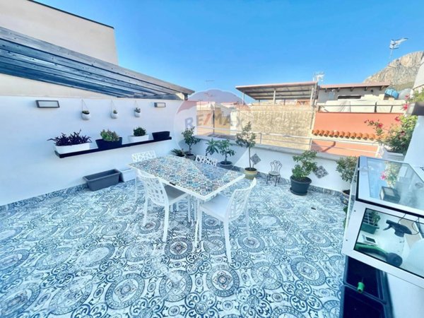 casa indipendente in vendita a Terrasini
