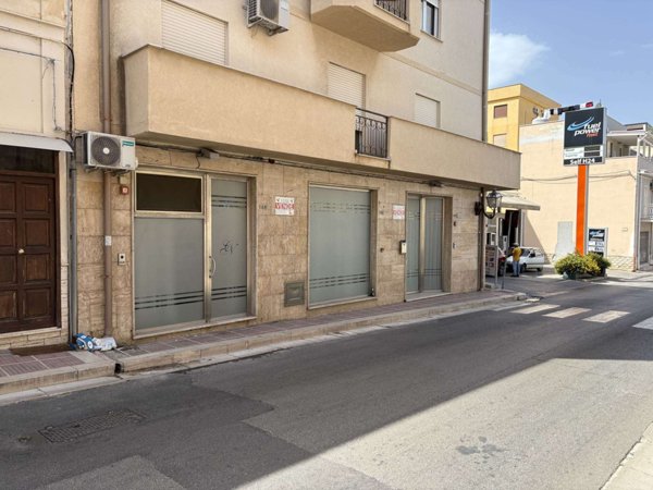 negozio in vendita a Terrasini