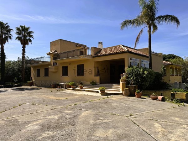casa indipendente in vendita a Terrasini