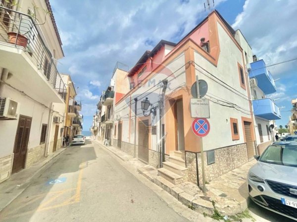 negozio in vendita a Terrasini