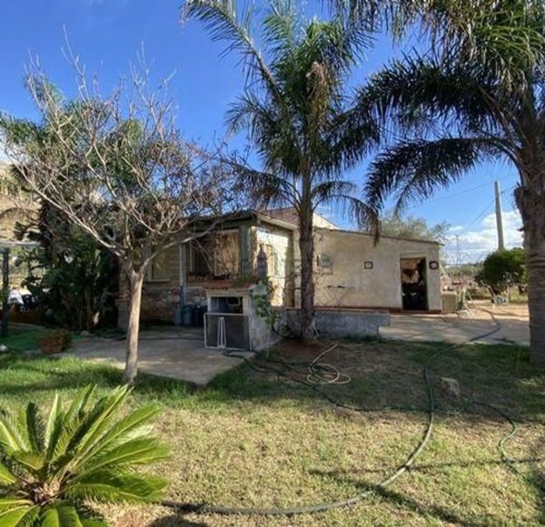 casa indipendente in vendita a Terrasini in zona Paternella