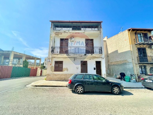 casa indipendente in vendita a Terrasini