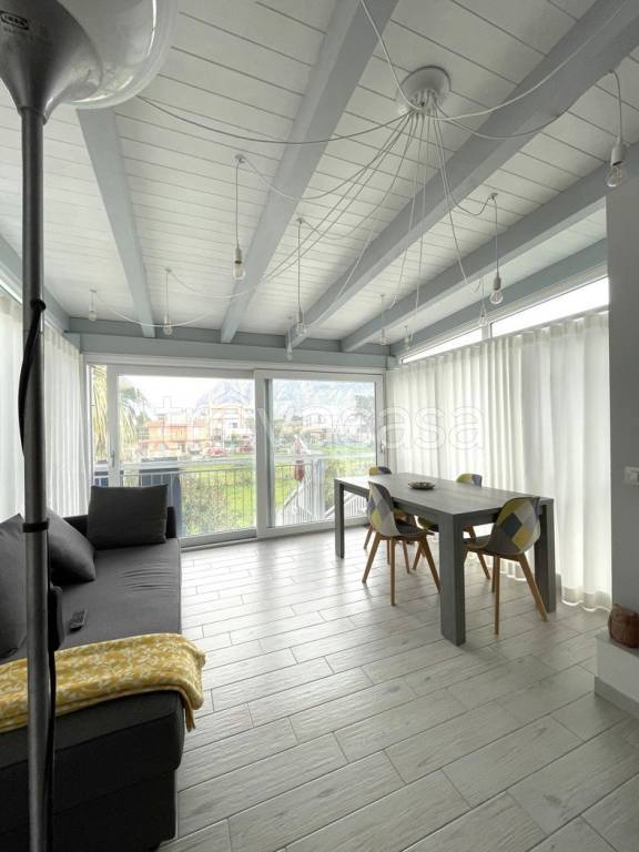 appartamento in vendita a Terrasini in zona Cala Rossa