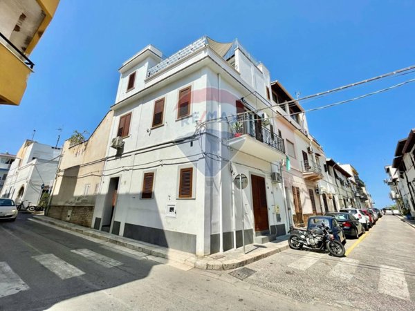 casa indipendente in vendita a Terrasini in zona Cala Rossa
