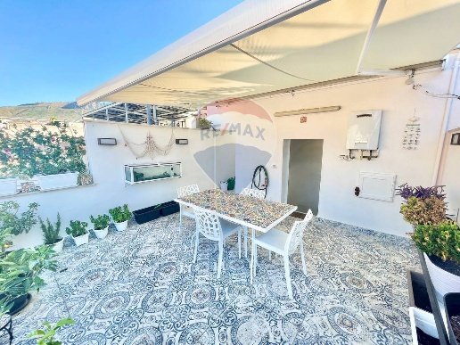casa indipendente in vendita a Terrasini