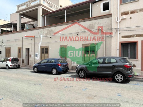 negozio in vendita a Terrasini