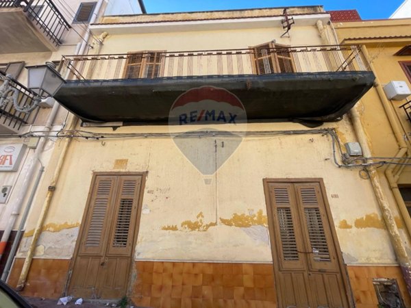 casa indipendente in vendita a Terrasini