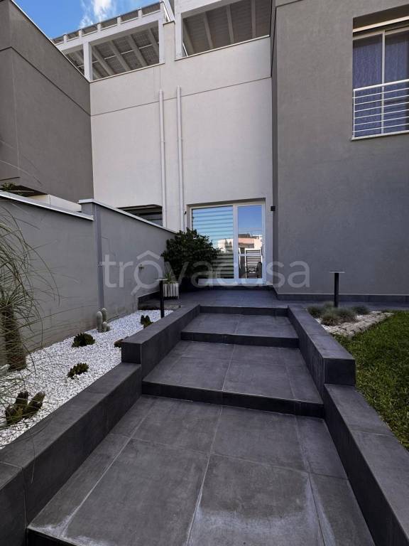 casa indipendente in vendita a Terrasini in zona Cala Rossa