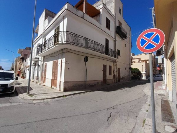 casa indipendente in vendita a Terrasini