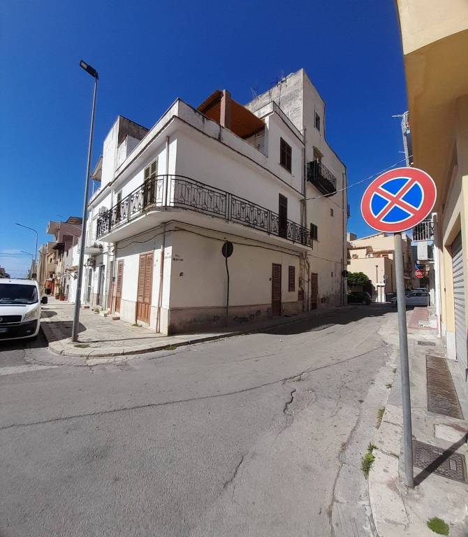 casa indipendente in vendita a Terrasini