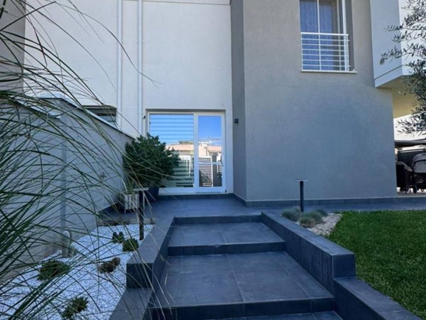 casa indipendente in vendita a Terrasini in zona Cala Rossa