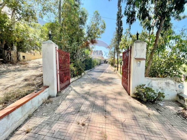 casa indipendente in vendita a Terrasini in zona Città del Mare/Perla del Golfo