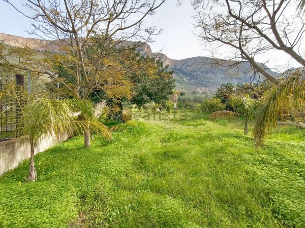 terreno edificabile in vendita a Terrasini in zona Paternella
