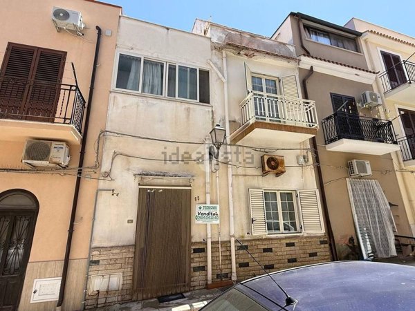 casa indipendente in vendita a Terrasini