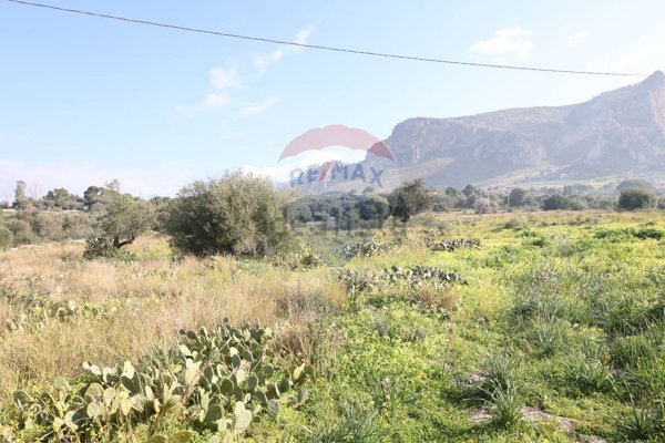 terreno edificabile in vendita a Terrasini in zona Serra