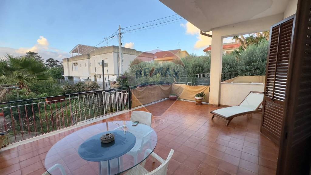 casa indipendente in vendita a Terrasini in zona Cala Rossa