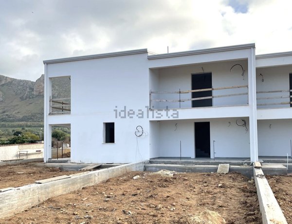 casa indipendente in vendita a Terrasini in zona Città del Mare/Perla del Golfo