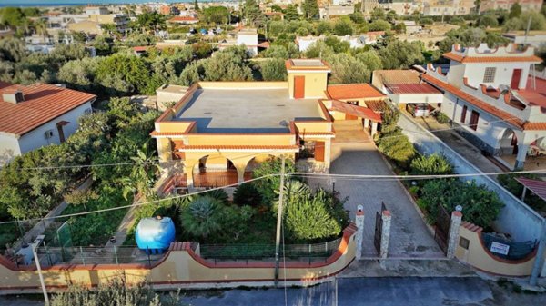 casa indipendente in vendita a Terrasini