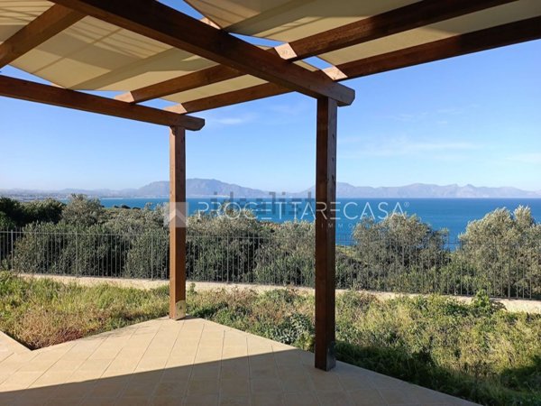 casa indipendente in vendita a Terrasini in zona Paternella