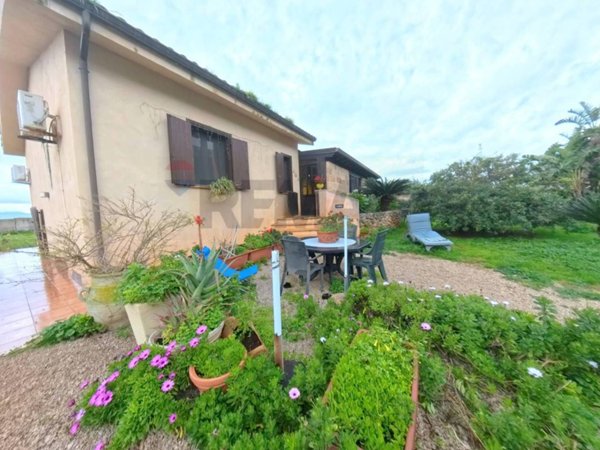 casa indipendente in vendita a Terrasini in zona Paternella