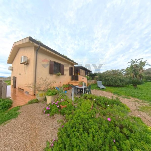 casa indipendente in vendita a Terrasini in zona Città del Mare/Perla del Golfo