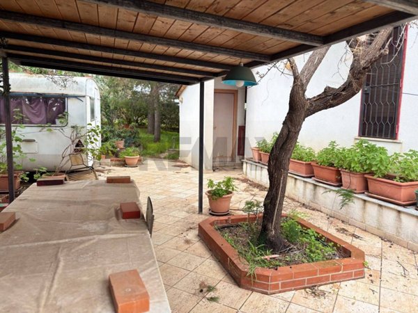 casa indipendente in vendita a Terrasini