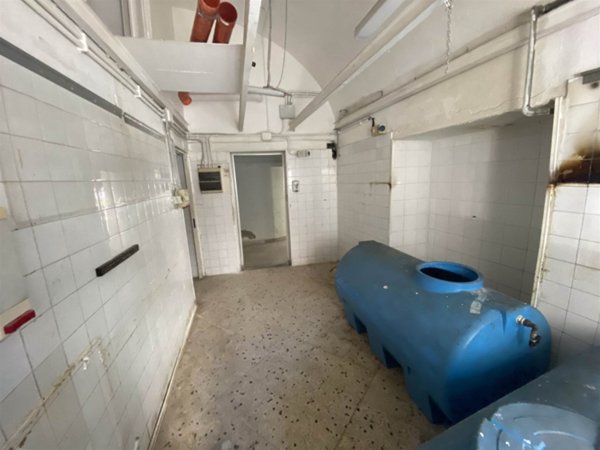 negozio in vendita a Terrasini